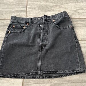 Levi’s Black Women’s Ribcage Skirt